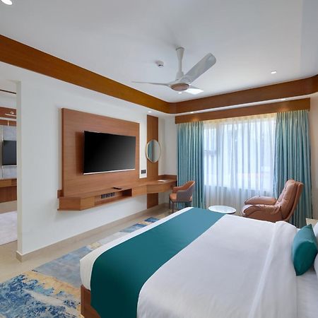 Kowju Airport Hotel Calicut Kondotty Экстерьер фото