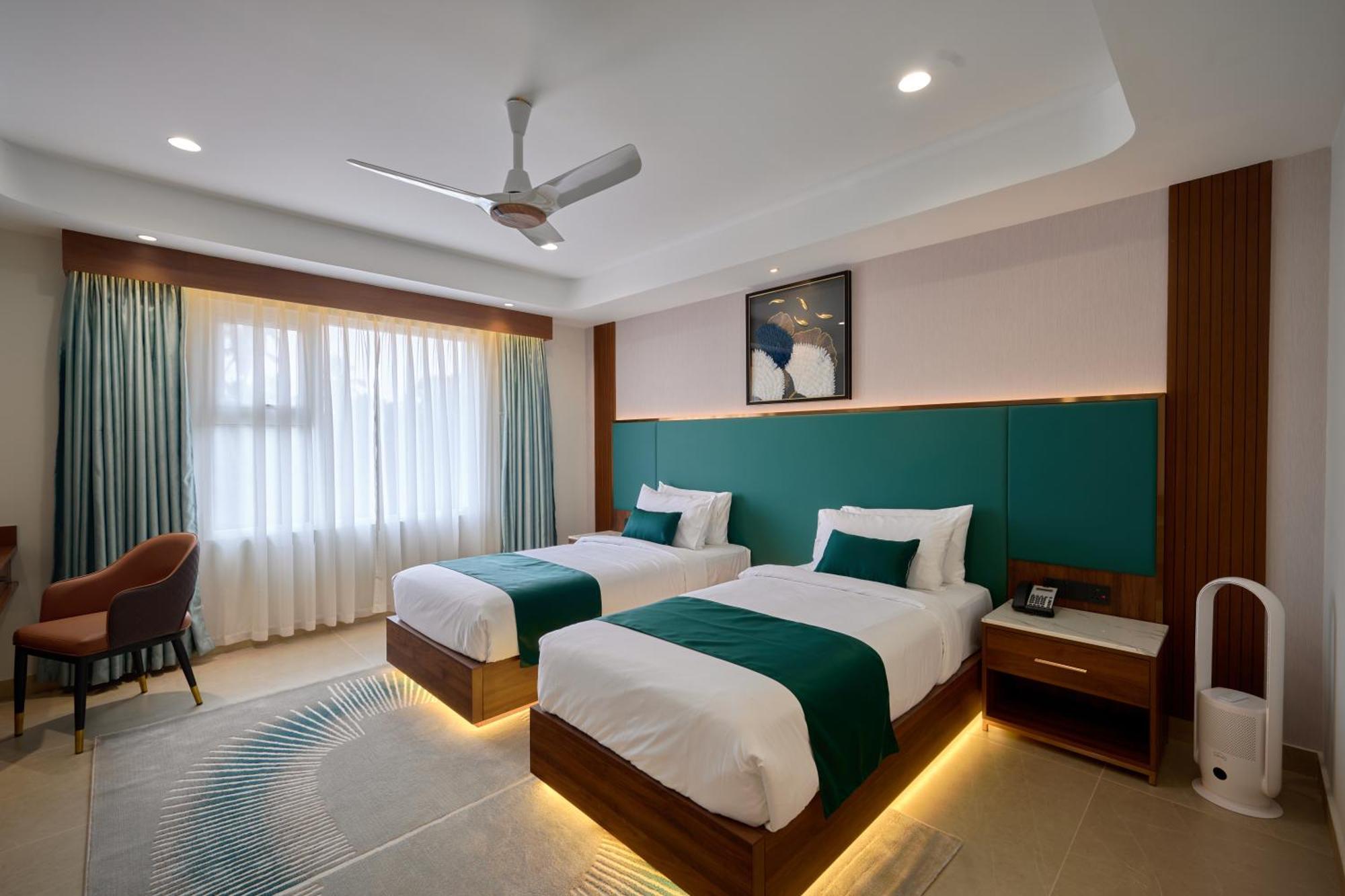 Kowju Airport Hotel Calicut Kondotty Экстерьер фото